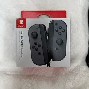 Nintendo Switch Joy-Con
(L) / (R) Gray